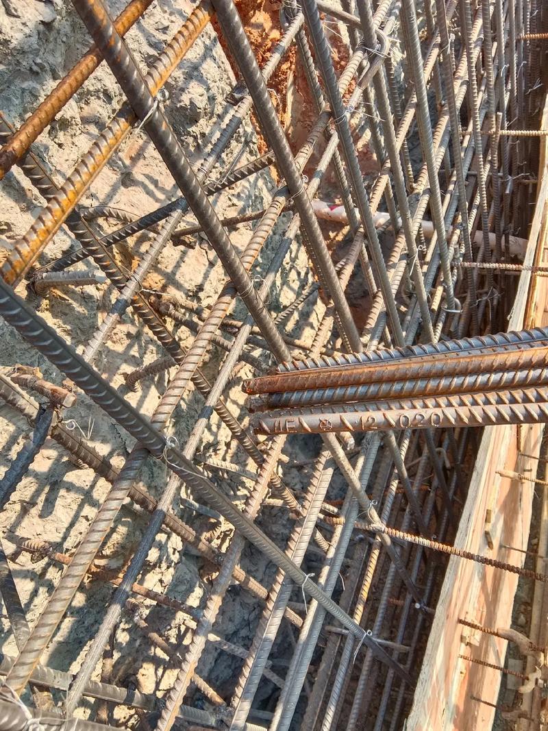 what type of carbon steel is rebar